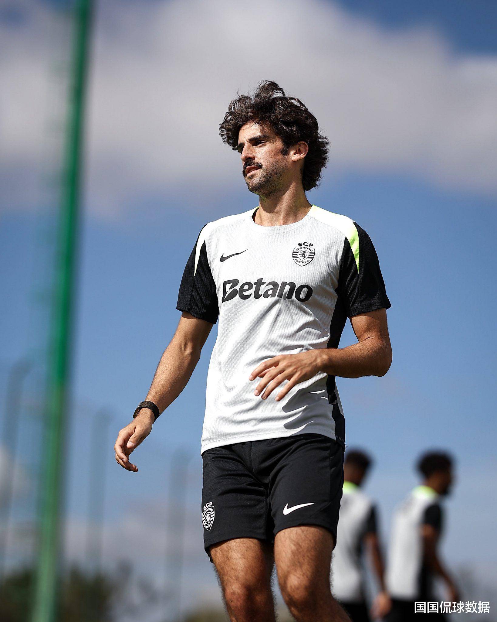 关键时刻葡超焦点战，阿贾克斯回应争议，态度坚定，训练强度明显提升(阿贾克斯最新消息今天)-南宫娱乐官网