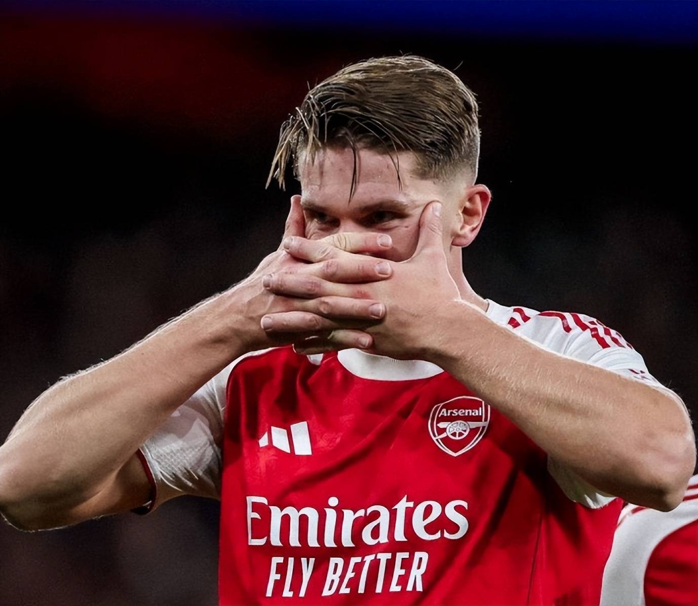 里程碑夜葡萄牙体育刷新队史纪录；法国杯赛前刷纪录；赛场秩序良好；球队文化再被提及的简单介绍