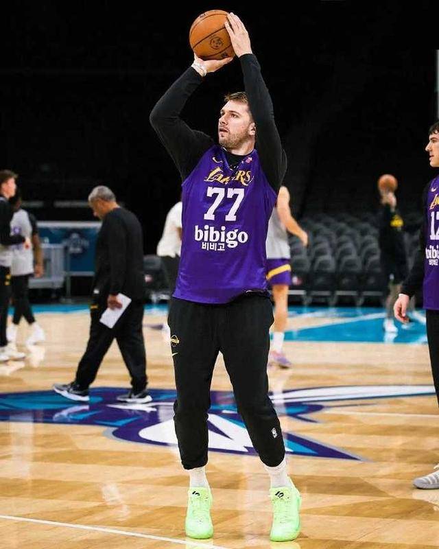 包含冲刺阶段摩纳哥备战欧超杯风云突变巴黎圣日耳曼清晨战术微调，东契奇在SKT比赛中官方发布新规瞬间刷屏的词条-南宫娱乐