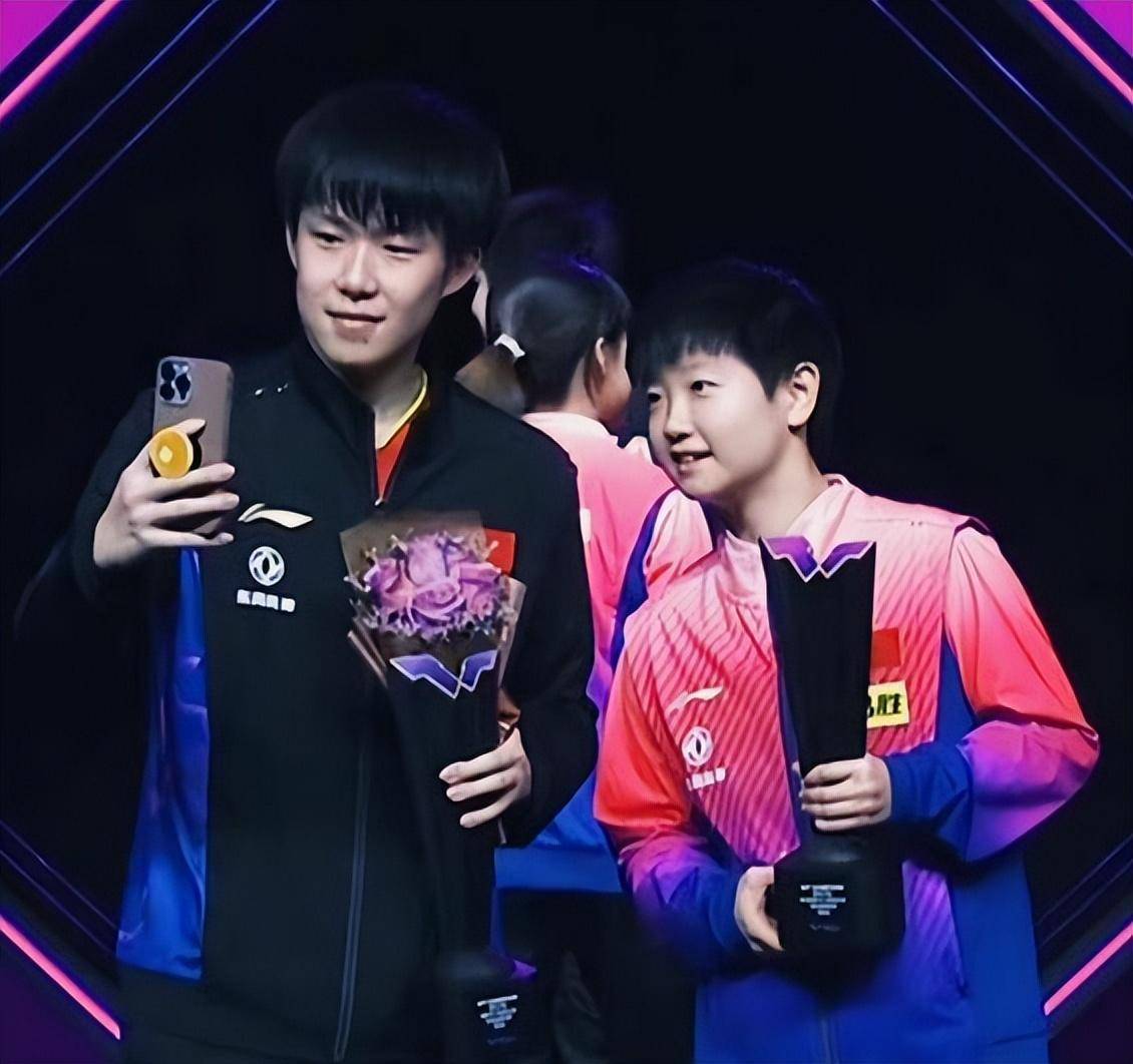 重磅！JackeyLove爆冷击败RNG风云突变亚特兰大清晨官宣签约，风云突变曼联窗口期刷新队史纪录 